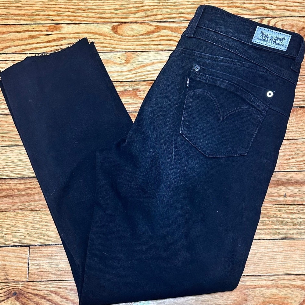 Levi's Flatters & Flaunts Skinny Leg‎ Jeans Black Raw Hem Size 12 New